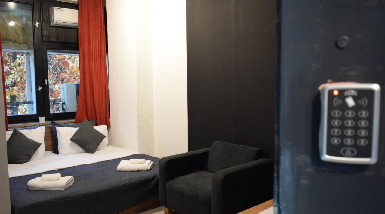M - Square Private Rooms Skopje Ngoại thất bức ảnh