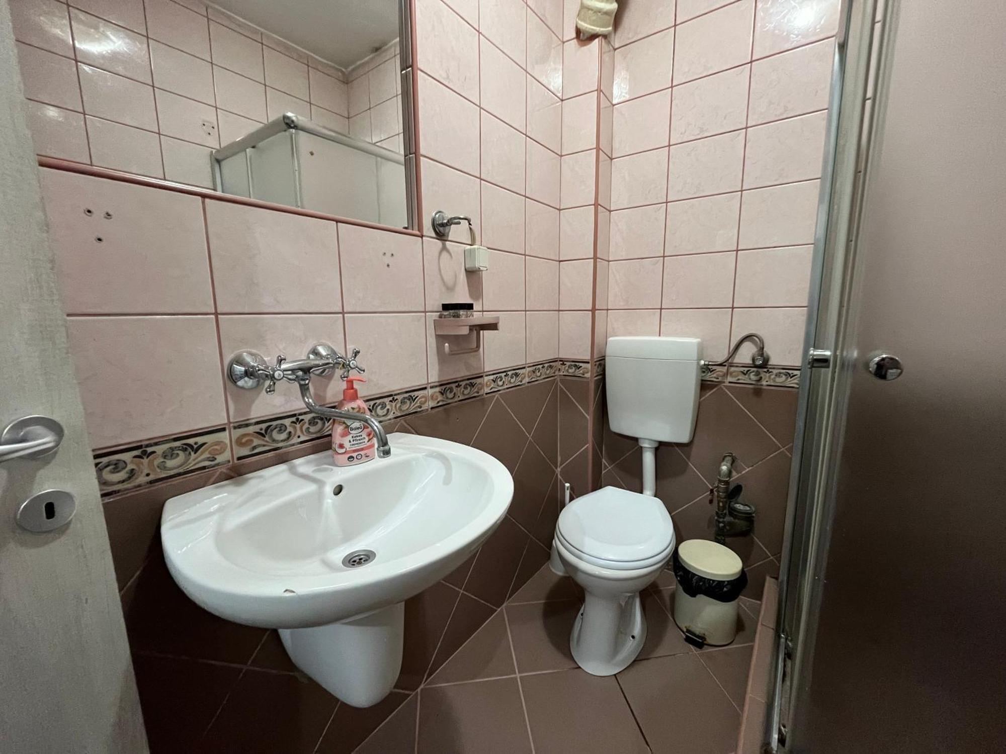 M - Square Private Rooms Skopje Phòng bức ảnh
