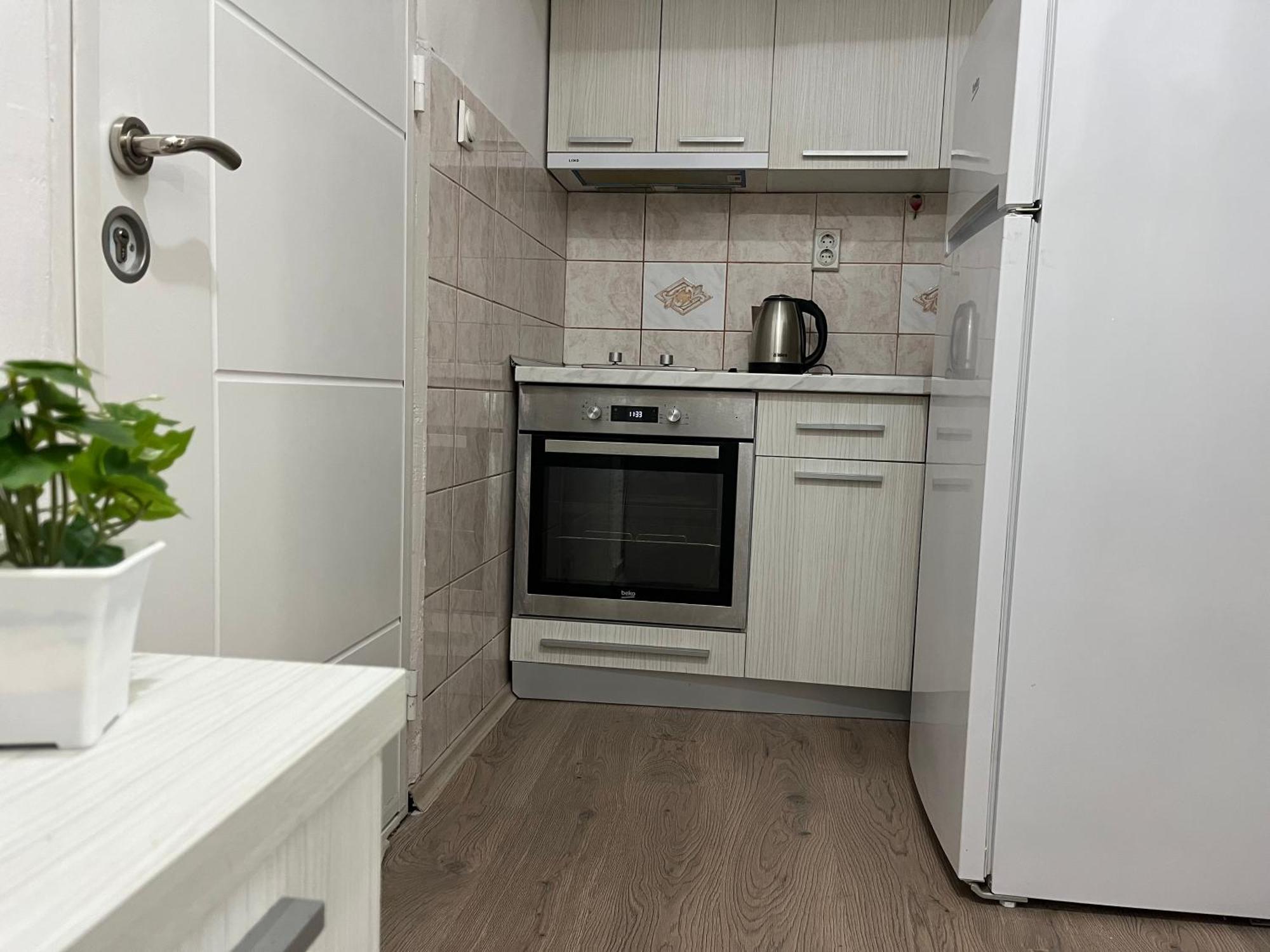 M - Square Private Rooms Skopje Phòng bức ảnh